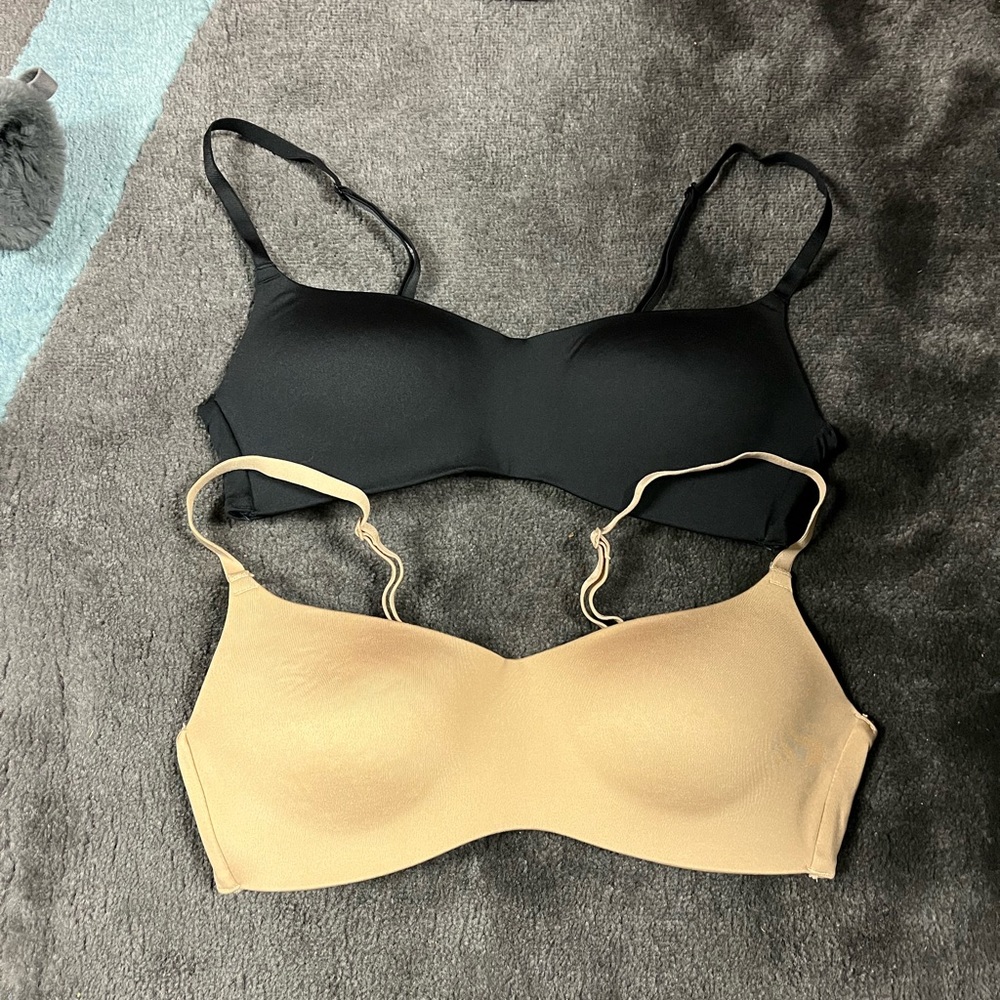 2 pack of SO bras from Kohls. Brand new without tags.
